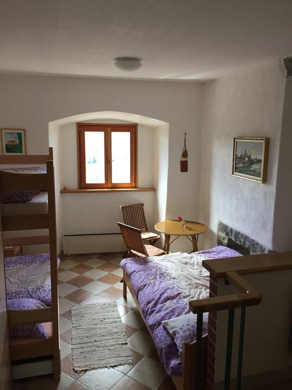 Stanjelski Razgledi Ar المظهر الخارجي الصورة